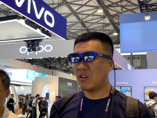 未来即现在！上海MWC直击vivo、nreal AR眼镜，让你一眼看透个人数据