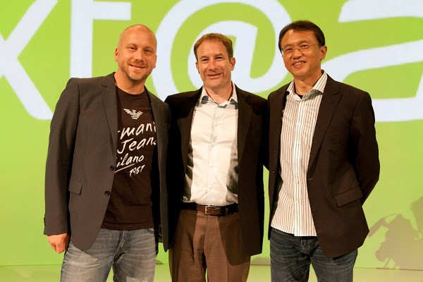 Starbreeze AB執行長Bo Andersson Klint(左)、IMAX業務發展主管Ro