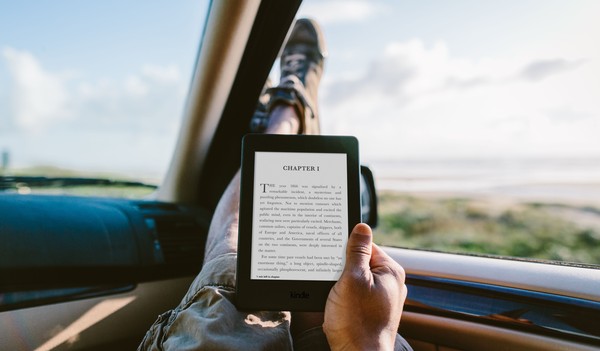 Kindle Paperwhite_Car.jpg