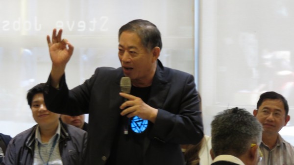 智冠董事長王俊博親自與會.JPG