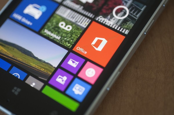 windows_phone_81_nokia_lumia_icon_main_screen_clos