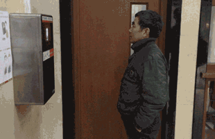 公廁的衛生紙老是被偷走怎麼辦？中國首創需要人臉辨識的公共廁所