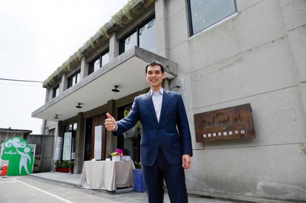 宏碁施宣輝.jpg