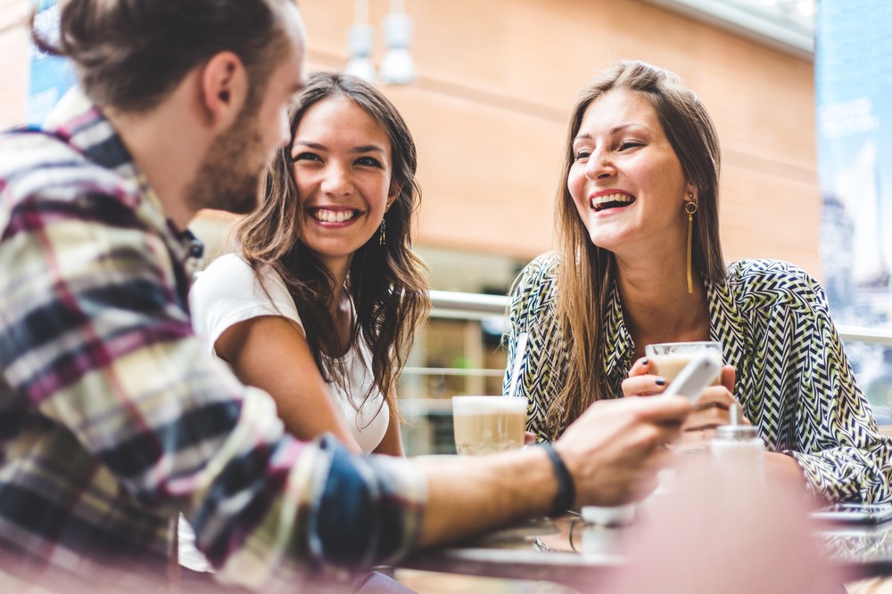 talk_friend_shutterstock_562530163.jpg