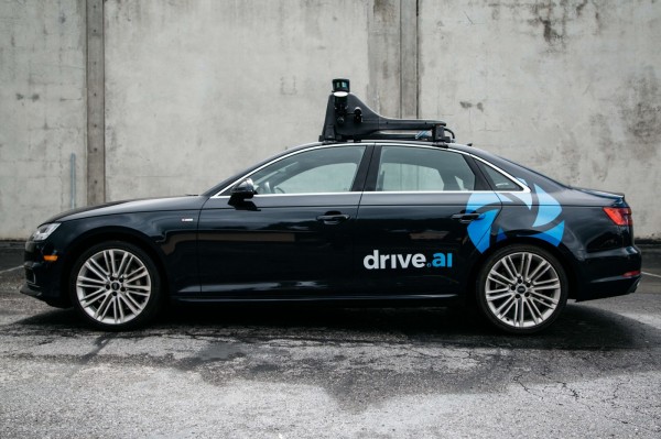 Drive.ai自動駕駛車側面