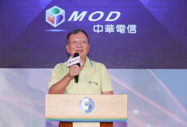 中華電信董事長鄭優