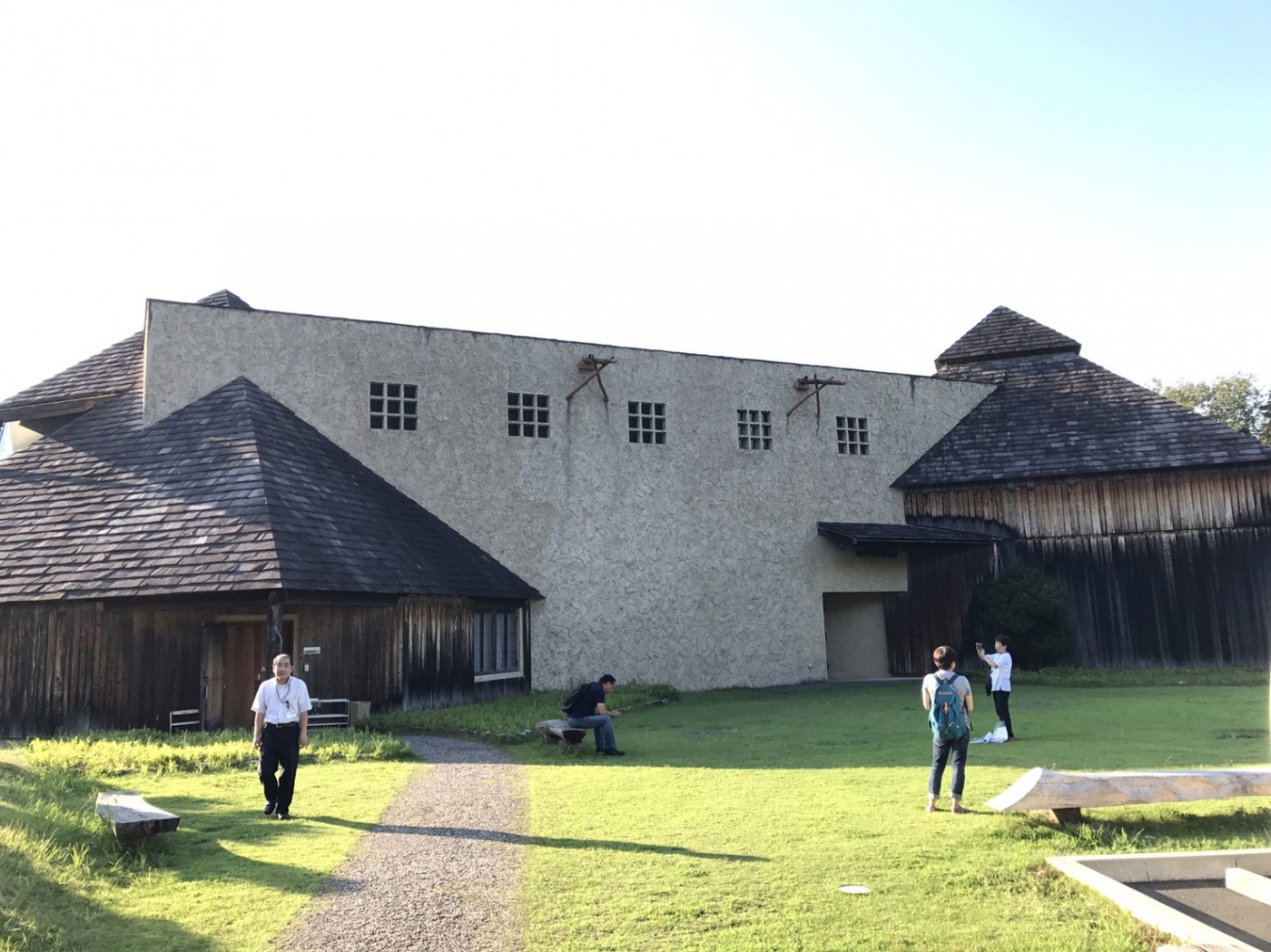 秋野不矩美術館-畫與展館空間一樣有特色,畫家和建築師相得益彰。.jpg