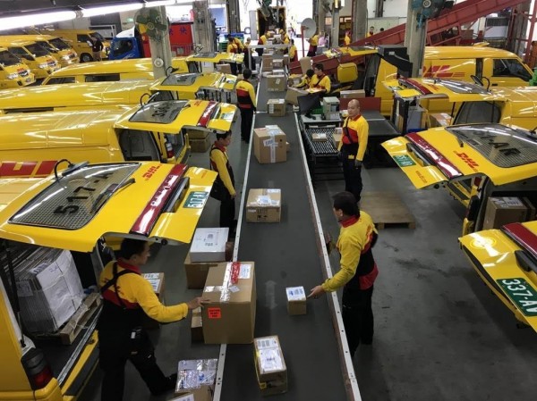 DHL