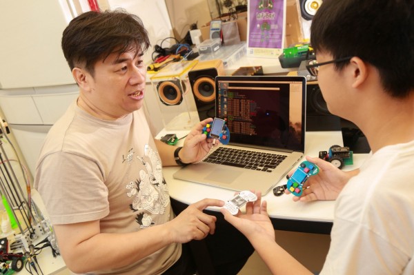 賴溱君_賴睿麒_WiFiBoy_IoT學習開發板_2017-05-10_賀大新攝影_1500_Lr.