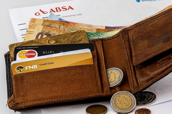 wallet-credit-card-2