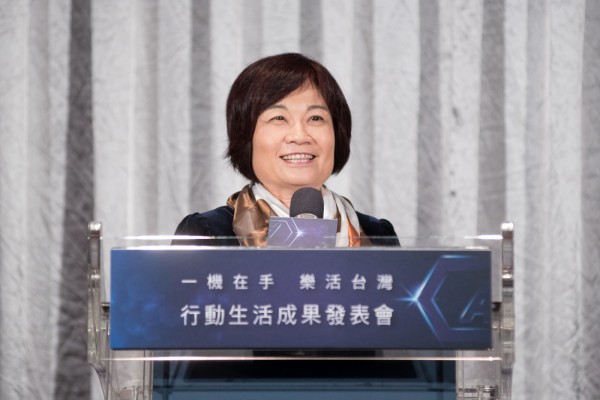 國發會主委陳美伶