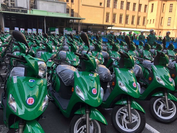 中華郵政電動機車1