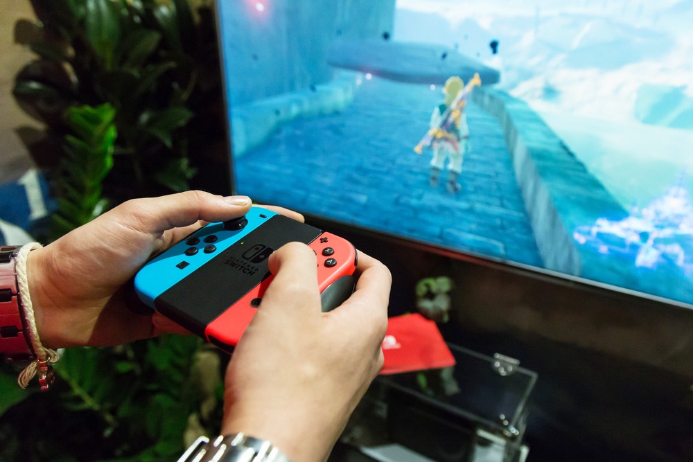 shutterstock_617103374_Nintendo Switch_僅限編輯使用.jpg