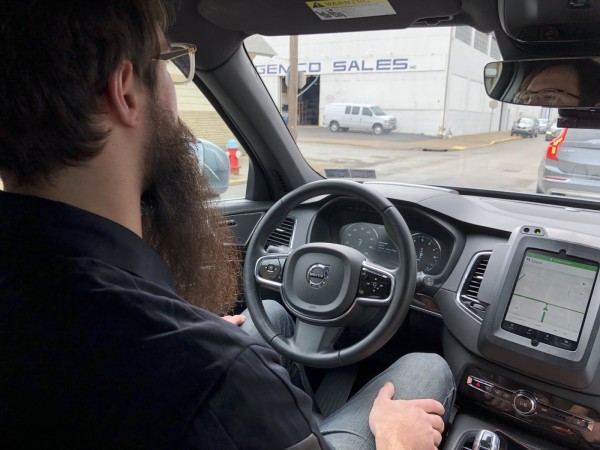 Uber自駕車