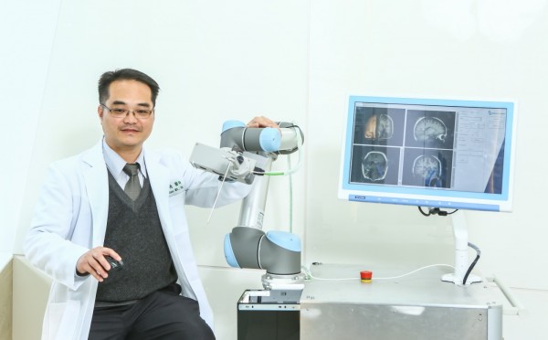 陳階曉_鈦隼生物科技創辦人