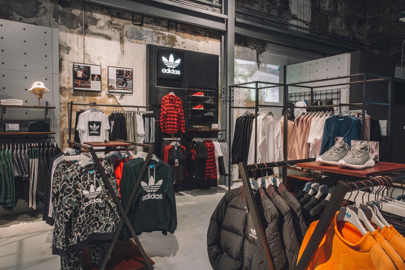 adidas Originals Chicago_愛迪達_旗艦店_芝加哥_2.jpg