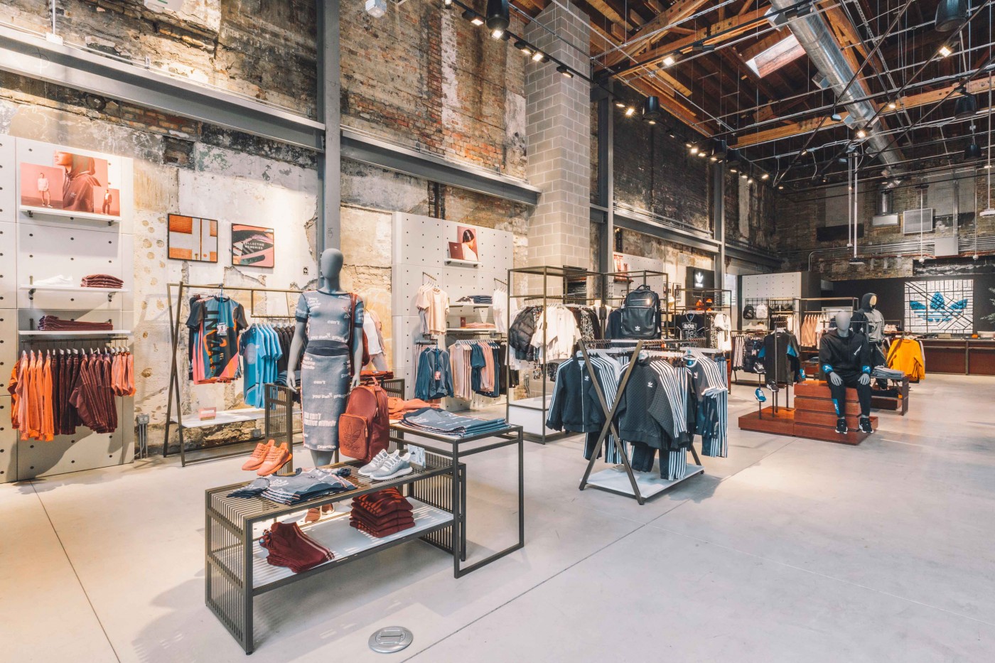 adidas Originals Chicago_愛迪達_旗艦店_芝加哥_4.jpg