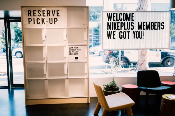 NikeLive_Melrose_Digital_Lockers_1_original.jpg