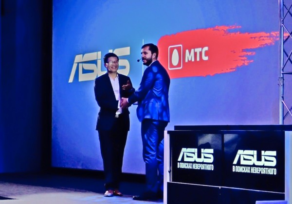 華碩宣佈與俄羅斯最大電商MTS簽署MOU合作備忘錄,將針對當地手機市場進行深度合作.jpg