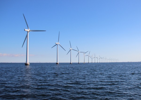 離岸風電_ Offshore wind power_shutterstock_224315113Re