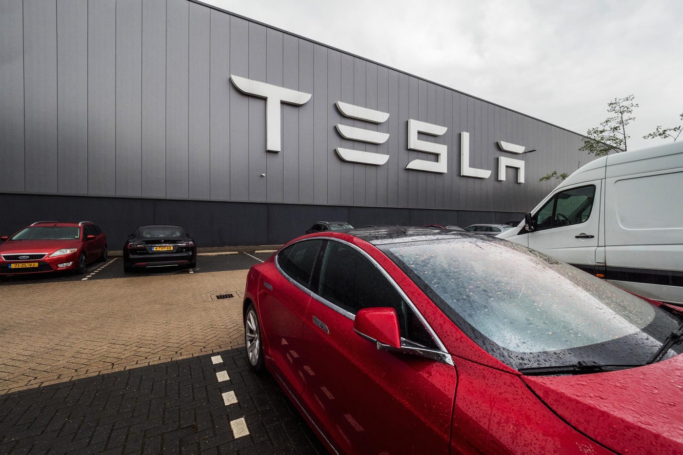 Tesla