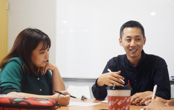 (左起)加個零+0創辦人張嘉玲、泛科知識共同創辦人鄭國威.PNG