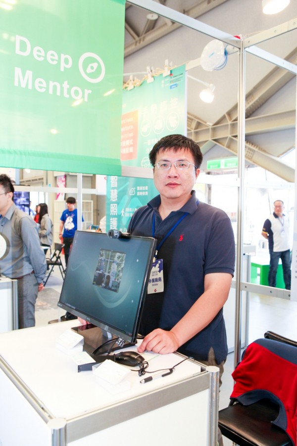 cdbd2a29-b5f1-4c82-bda5-5a305d8380af.jpg