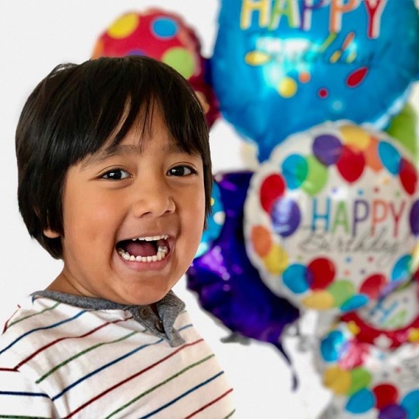 Ryan ToysReview