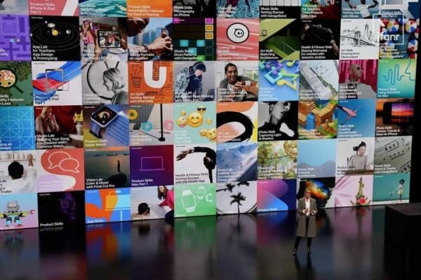 Keynote12.jpg