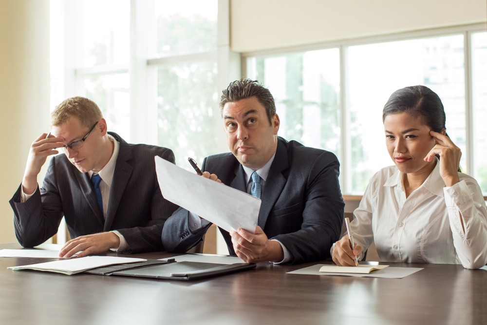 shutterstock_1034839909_meeting.jpg