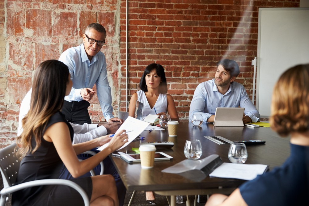shutterstock_547750285_meeting.jpg