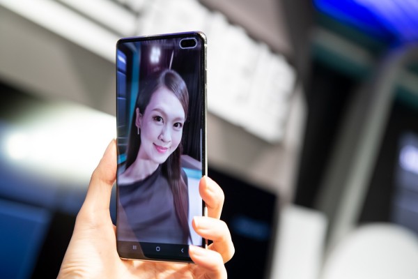 運用Galaxy S10+柔焦效果自拍.jpg