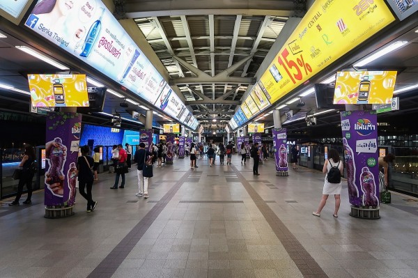泰國捷運暹羅站.jpg