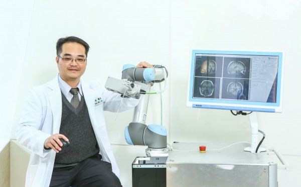 鈦準生物科技創辦人陳階曉