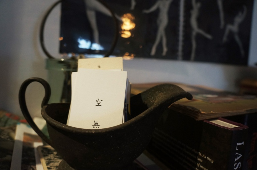 NADA古道具-蝕器-10 空無名片.jpg