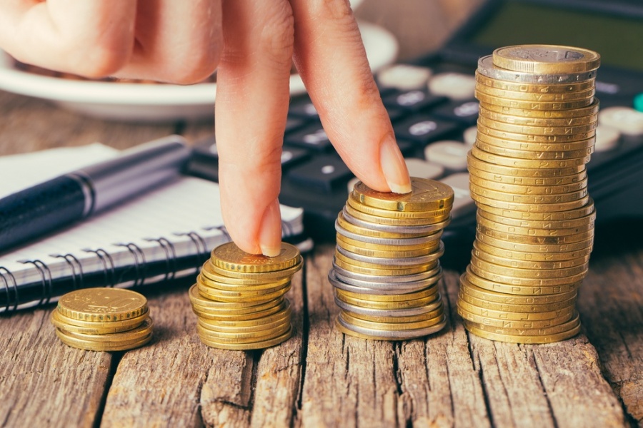 shutterstock_739477753_money.jpg