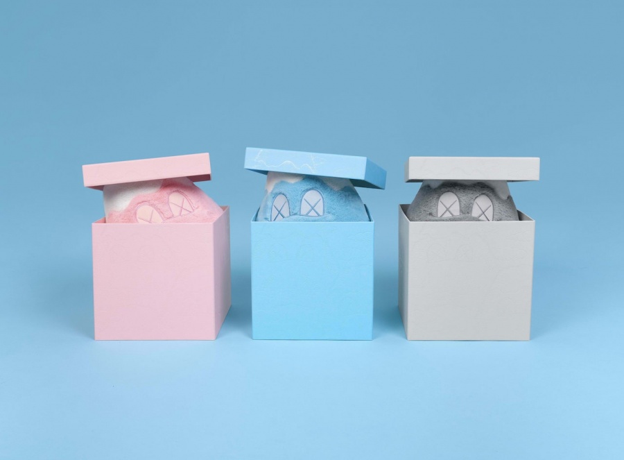 KAWS-holiday-japan-08.jpg