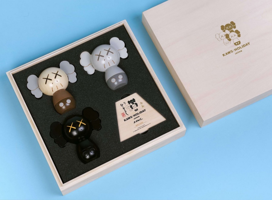 KAWS-holiday-japan-18.jpg