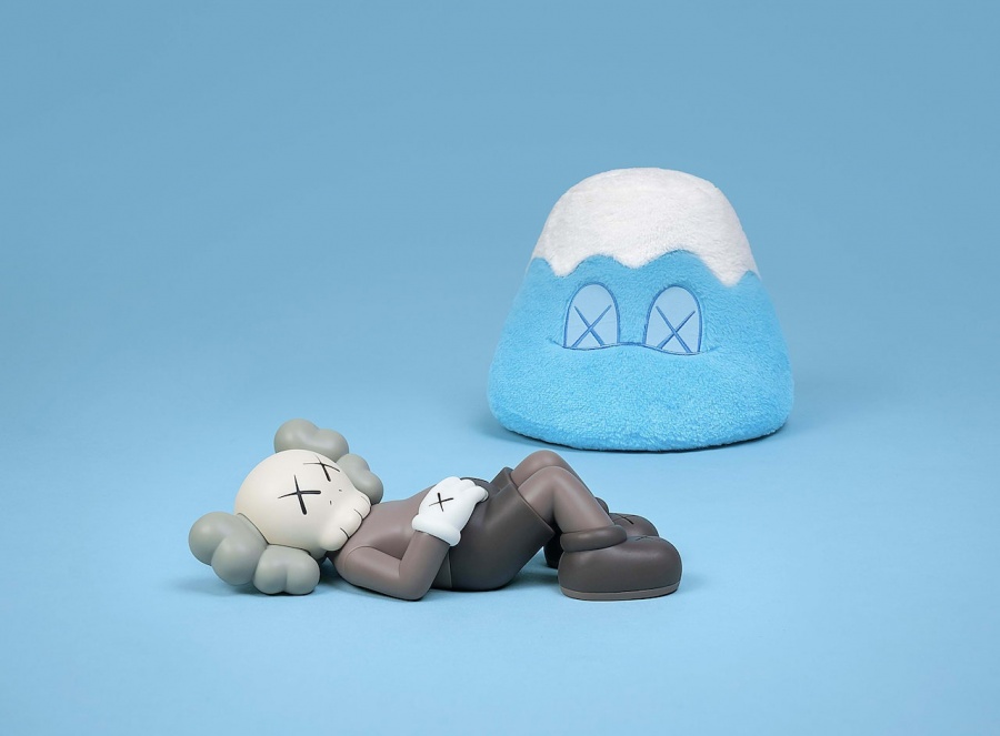 KAWS-holiday-japan-21.jpg