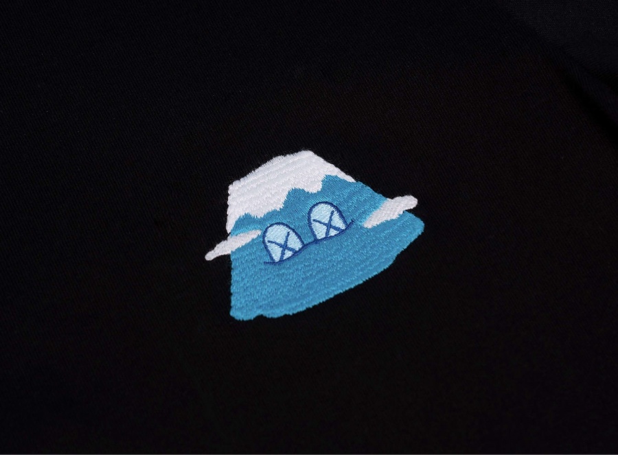 KAWS-holiday-japan-39.jpg