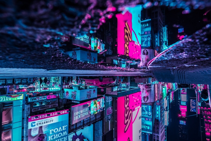 顛倒世界攝影-Xavier Portela.jpg