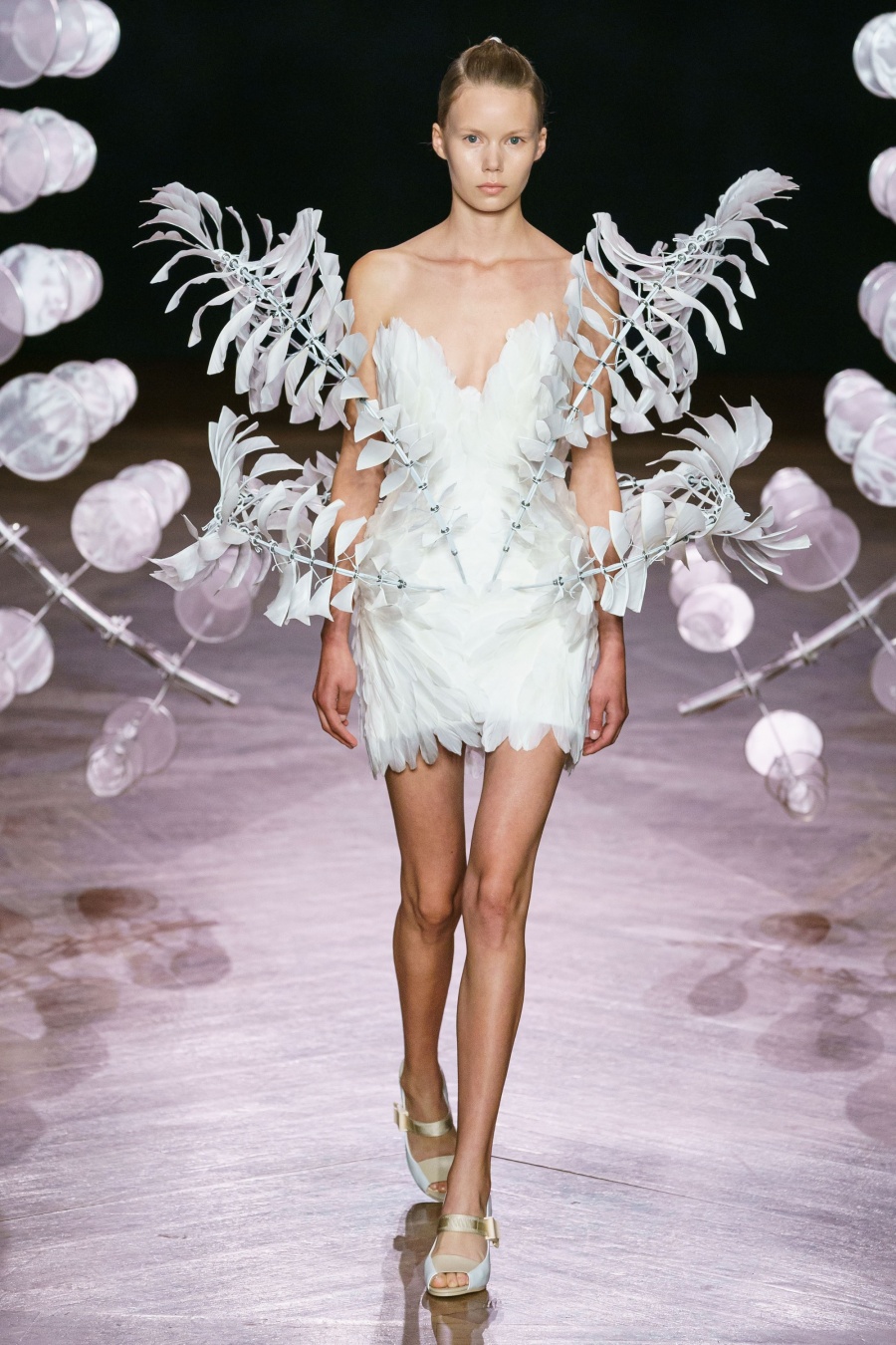 iris-van-herpen-hypnosis11.jpg