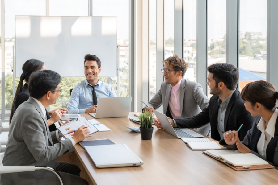 shutterstock_1374784202_MANAGER.jpg