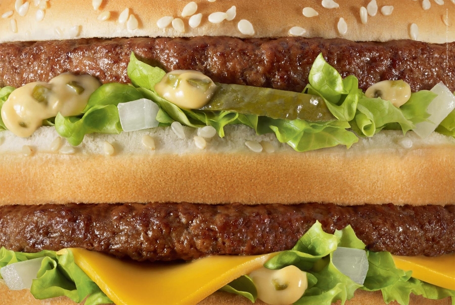 zoom-in系列 大麥克_ads of the world.jpg