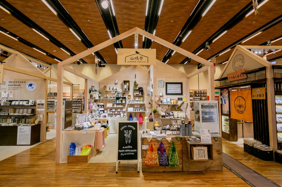 2019誠品書店「理想的文具IN MY LIFE」邀請日本插畫團隊「山鳩舍」合作設計活動主視覺,更推