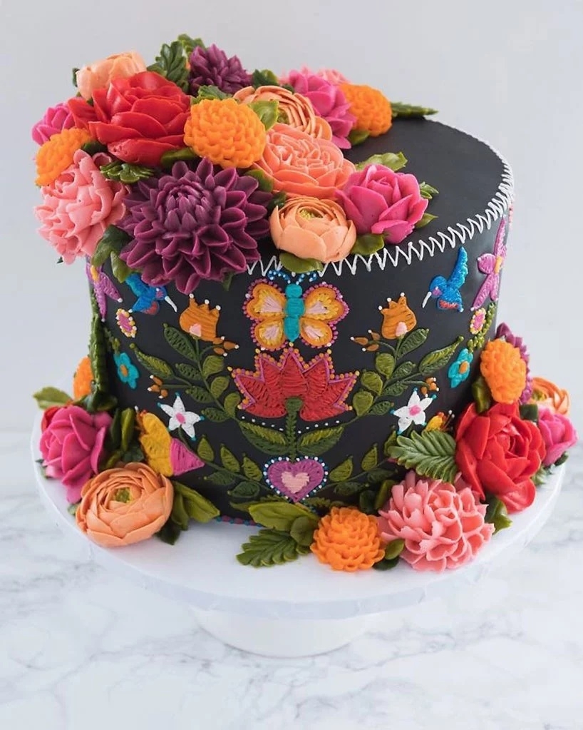 cake-artist-leslie-vigil-embroidered-patterns-desi