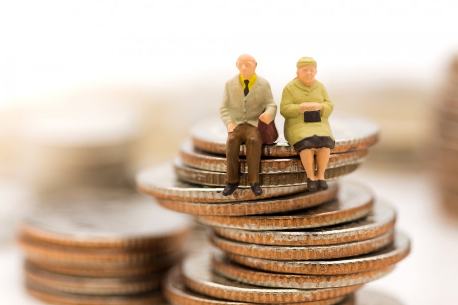 shutterstock_788350969_save money.jpg