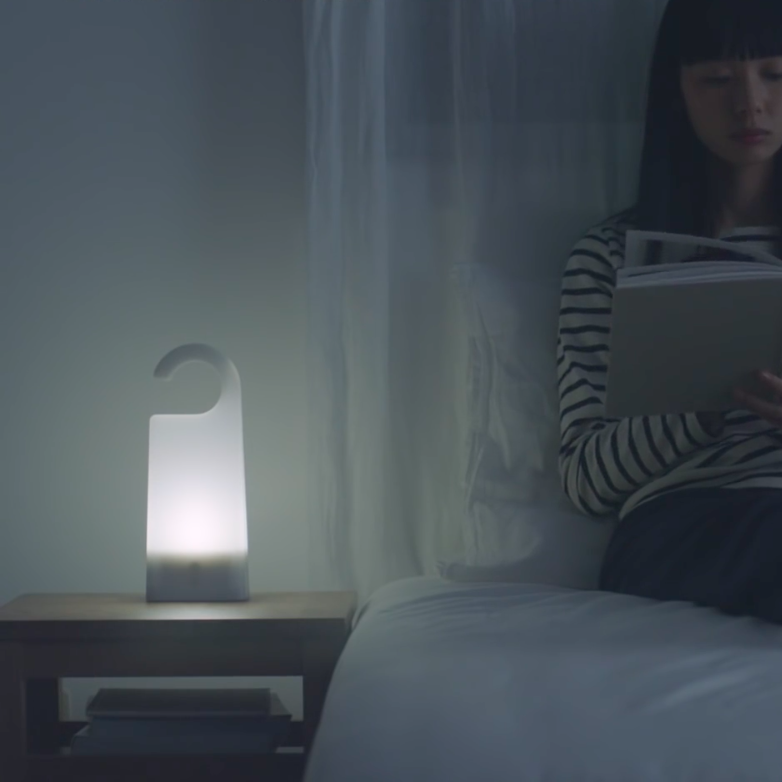 09_無印良品_店員票選_必買Top10_LED 手提燈02.png