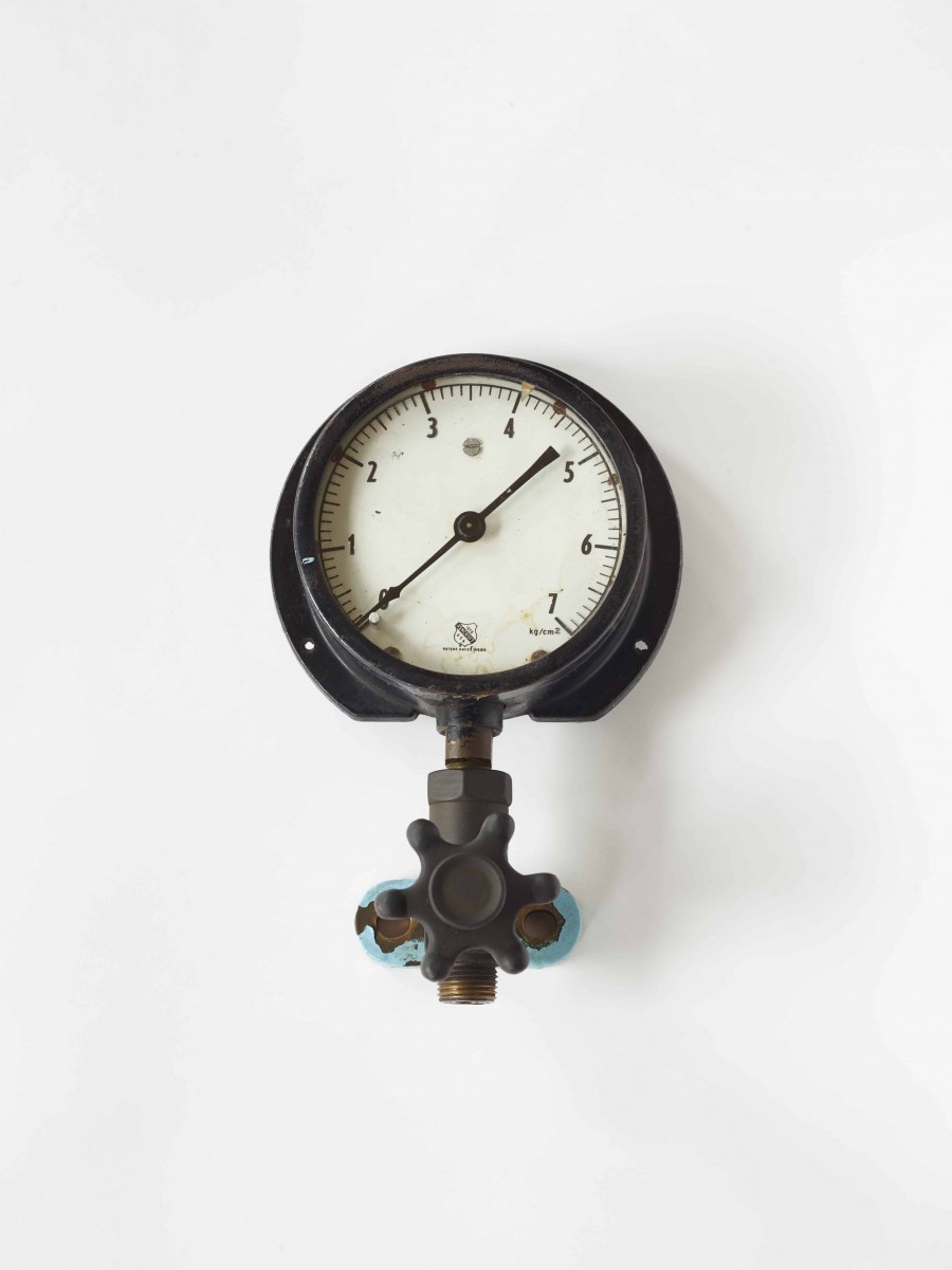 川流電湧-1911年壓力計.jpg