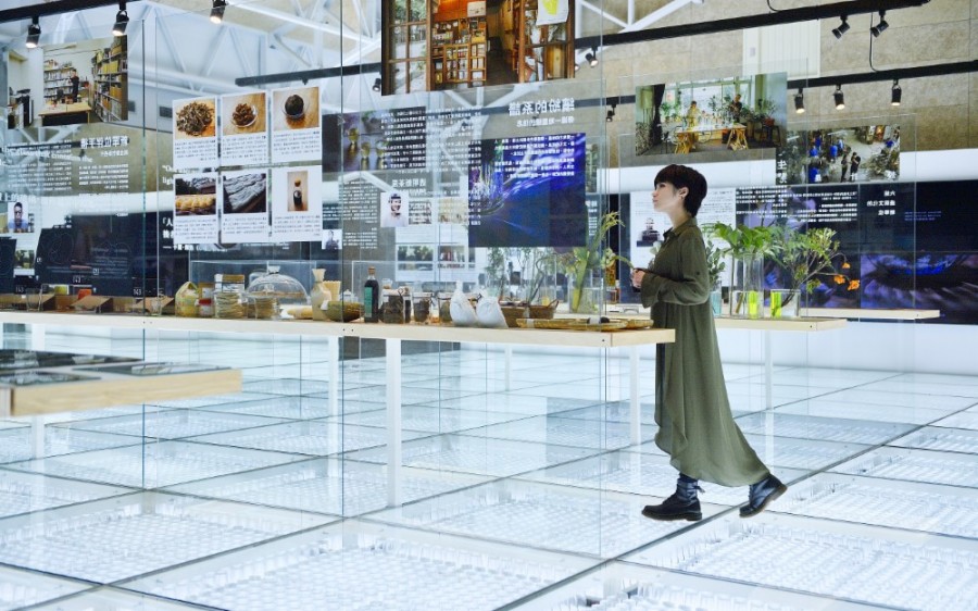 2019紅點-RD_格式設計策展《2018 新竹市玻璃設計藝術節/光動 LIGHT-DRIVING》